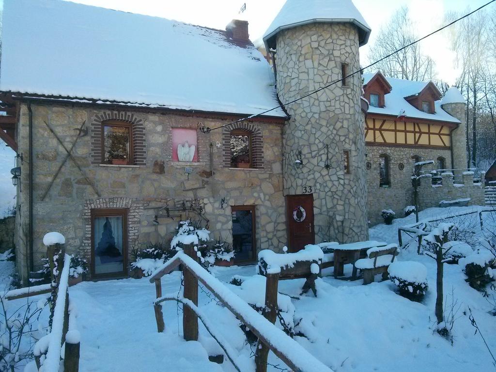 Zbojna Debra Bed & Breakfast Golejow ภายนอก รูปภาพ