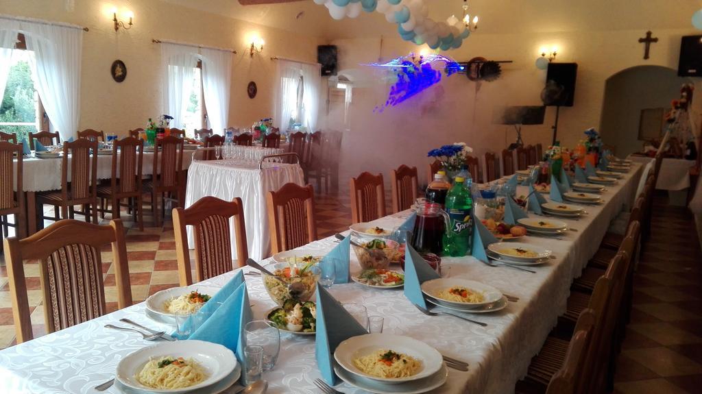 Zbojna Debra Bed & Breakfast Golejow ภายนอก รูปภาพ