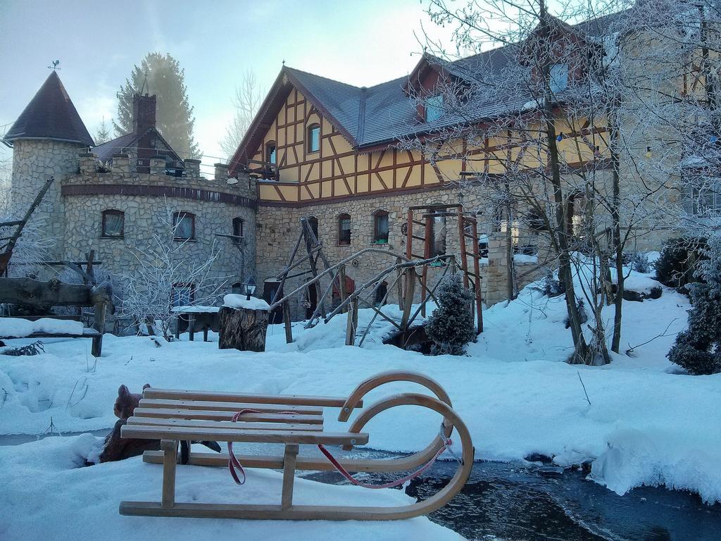 Zbojna Debra Bed & Breakfast Golejow ภายนอก รูปภาพ